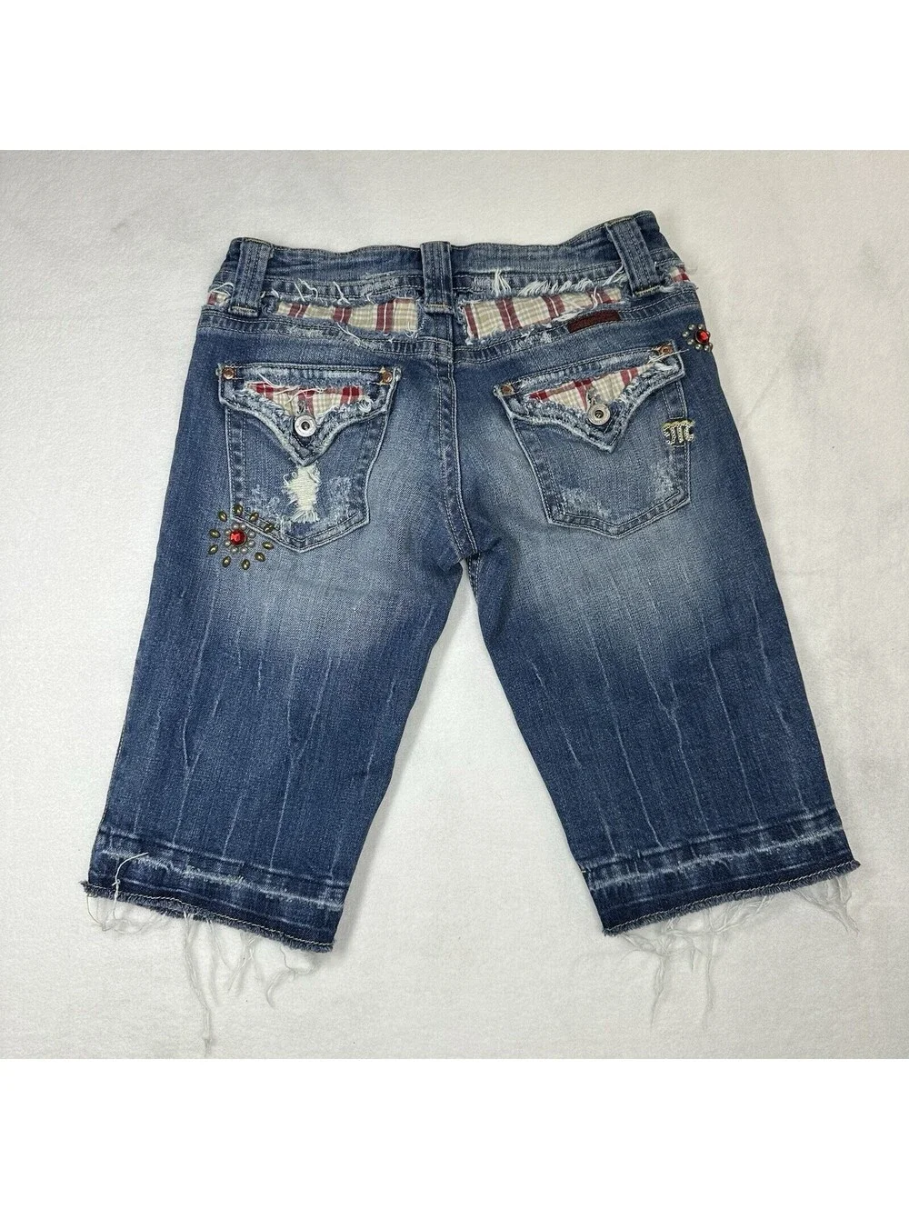 Miss Me Womens Denim Distressed Frayed Hem Plaid Jewel Stud Bermuda Shorts 27